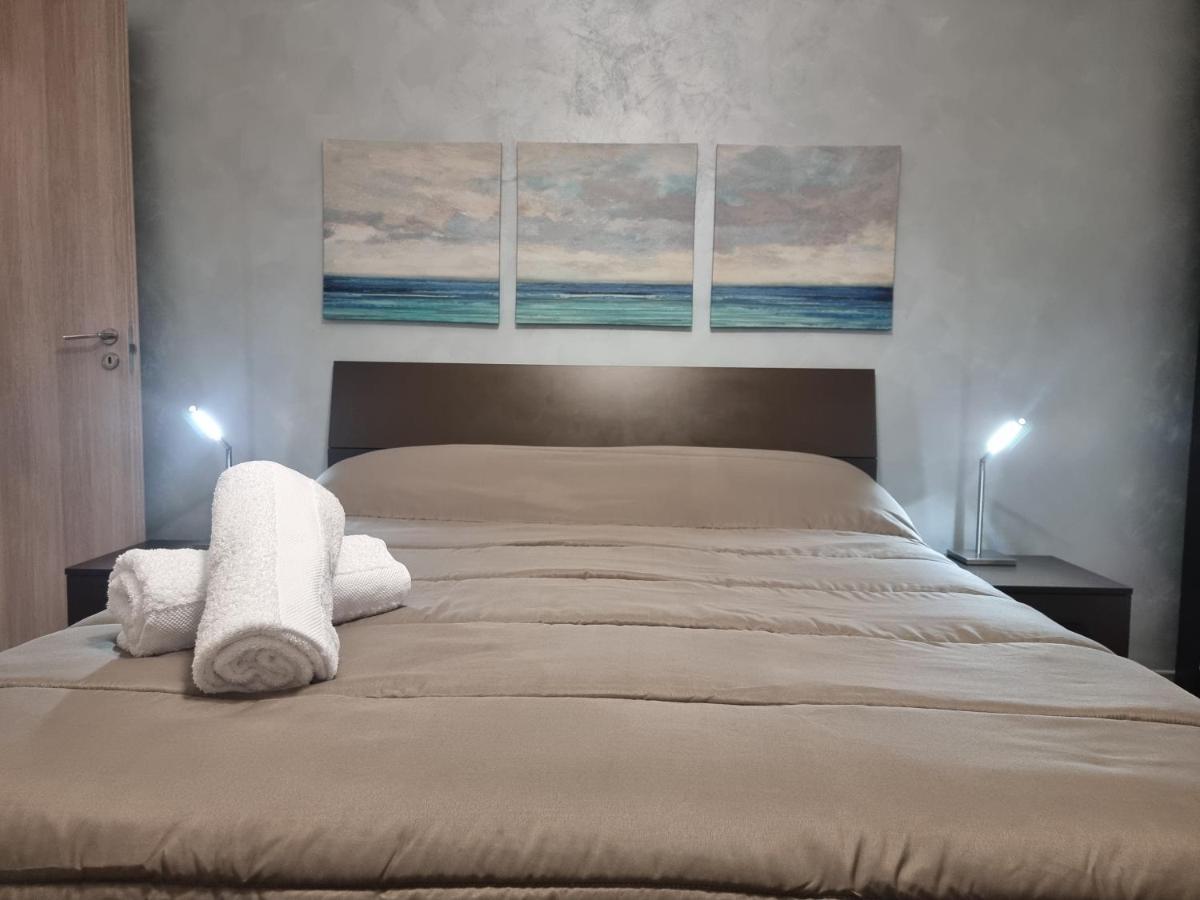Nettuno Bari Apartment Bagian luar foto